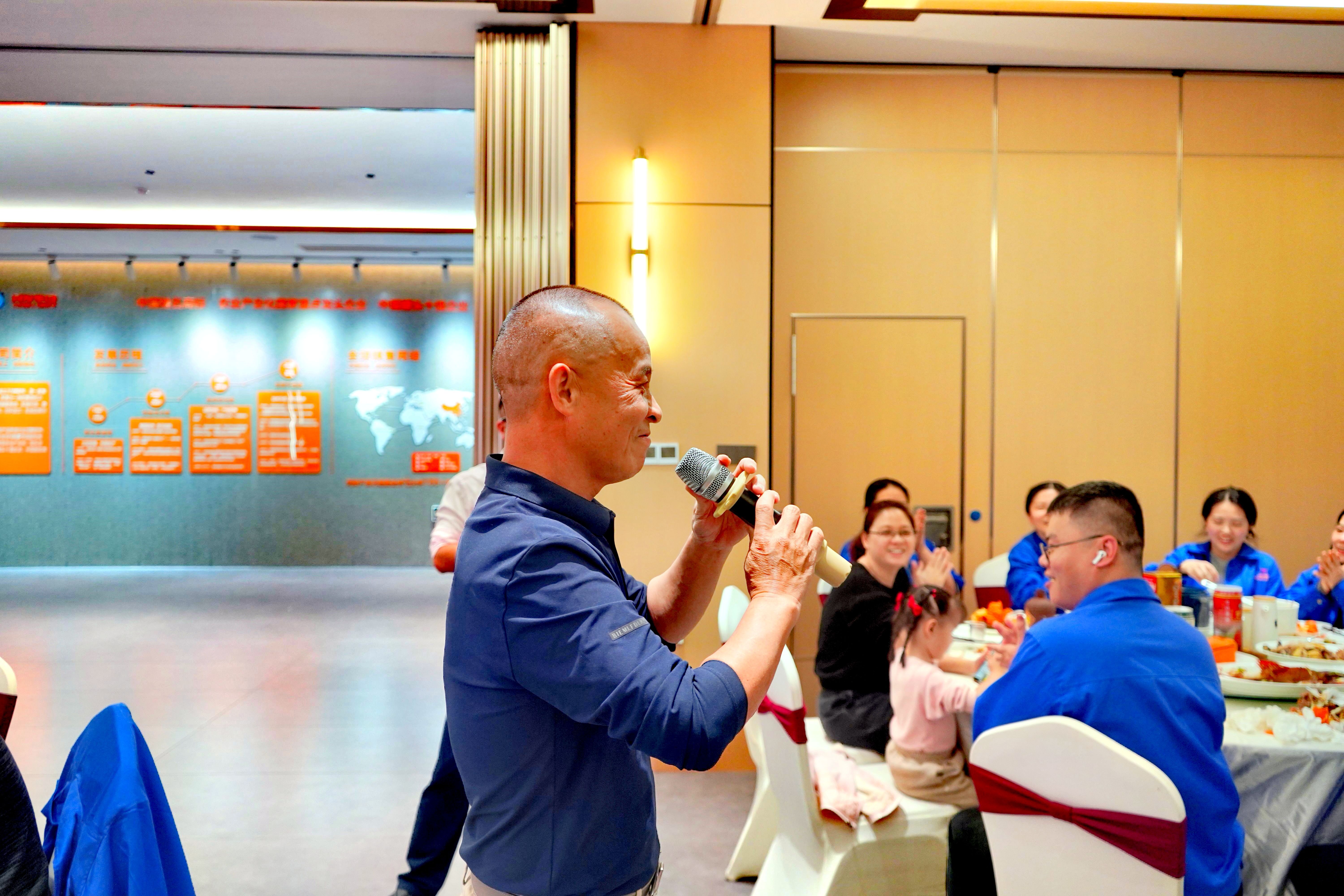 mg冰球突破奢华版(试玩)官方网站